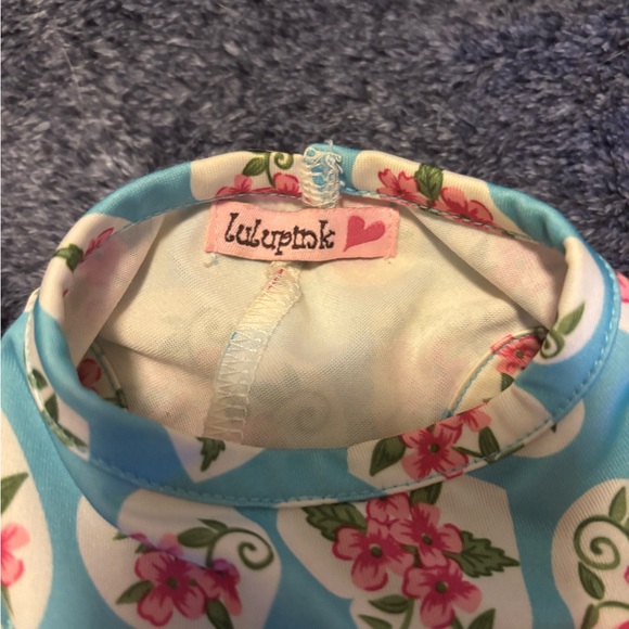 Floral dress tor dogs
Pink/teal blue/ and floral
Size small
Lightly used. - Picture 5 of 5